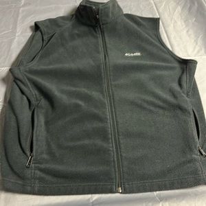 Columbia vest